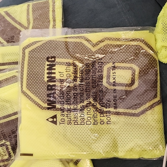 Set 1-12 of practice jerseys.  New in bag.  Size Large - Picture 5 of 6